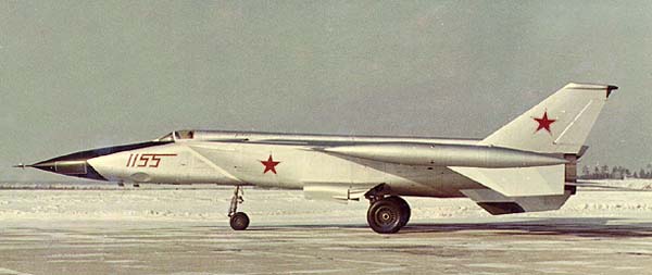 0.MiG 25R