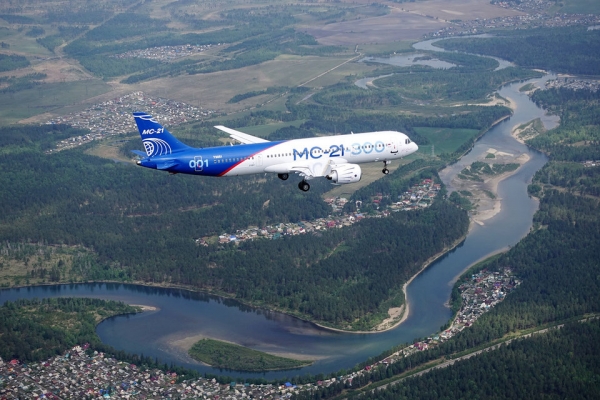 Состоялся первый полет лайнера МС-21-300